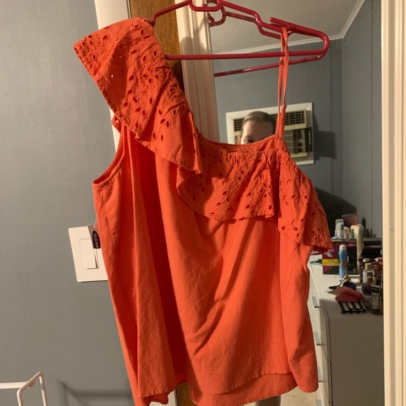 Old Navy Sleeveless Top - Picture 4 of 4